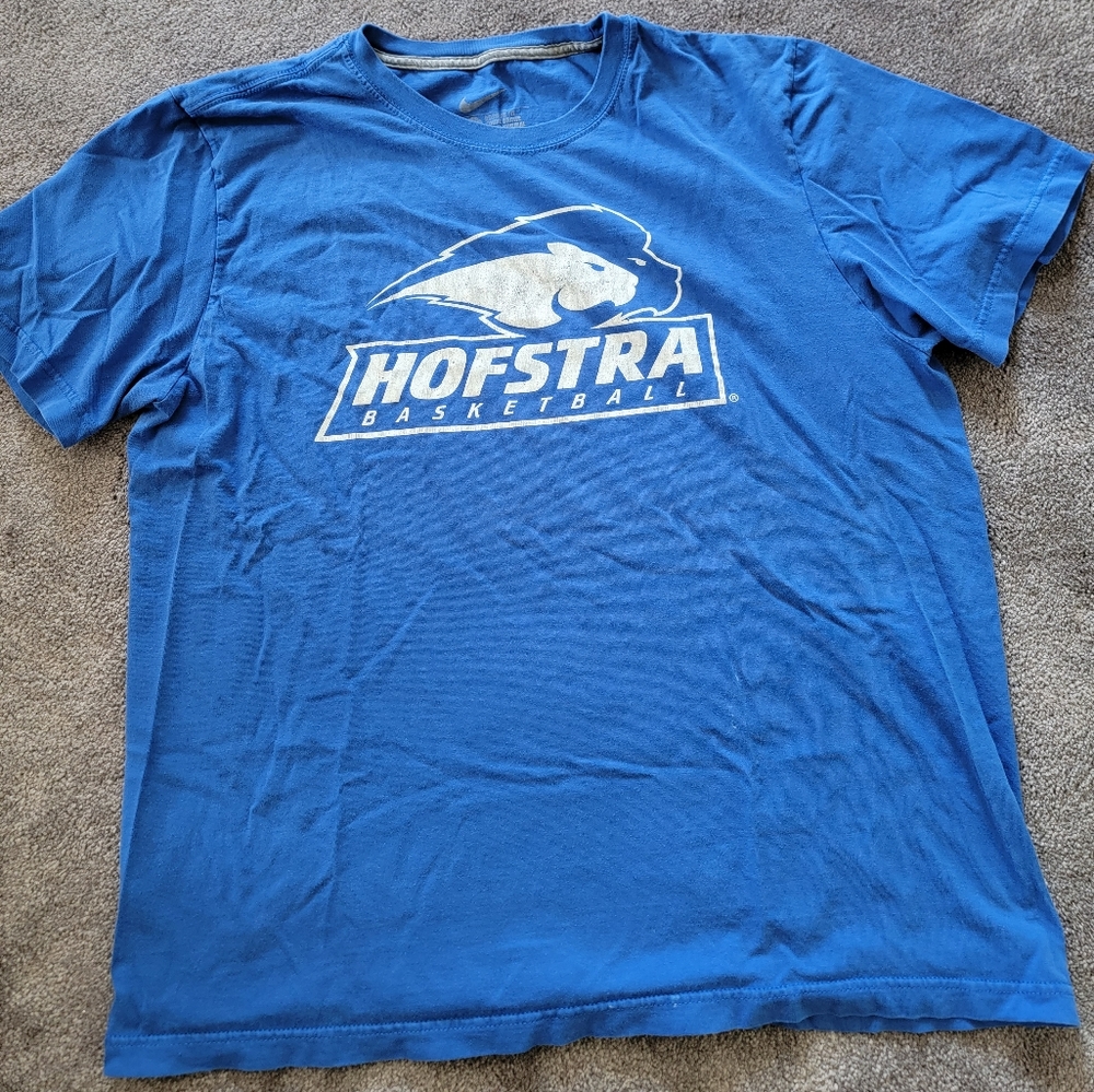 Nike Hofstra University Basketball Blue Adult (XL) tee